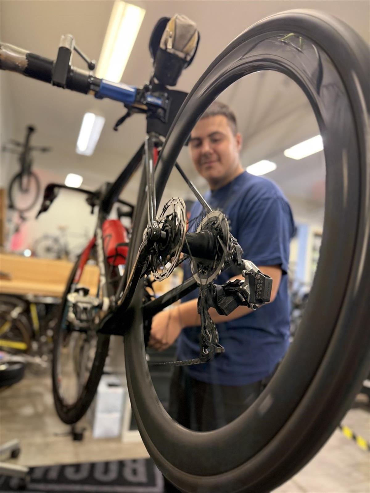 Rennvelo-Service – von Fahrern für Fahrer.“