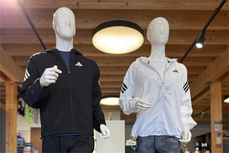 Die Marke mit den 3 Streifen ist zurück!