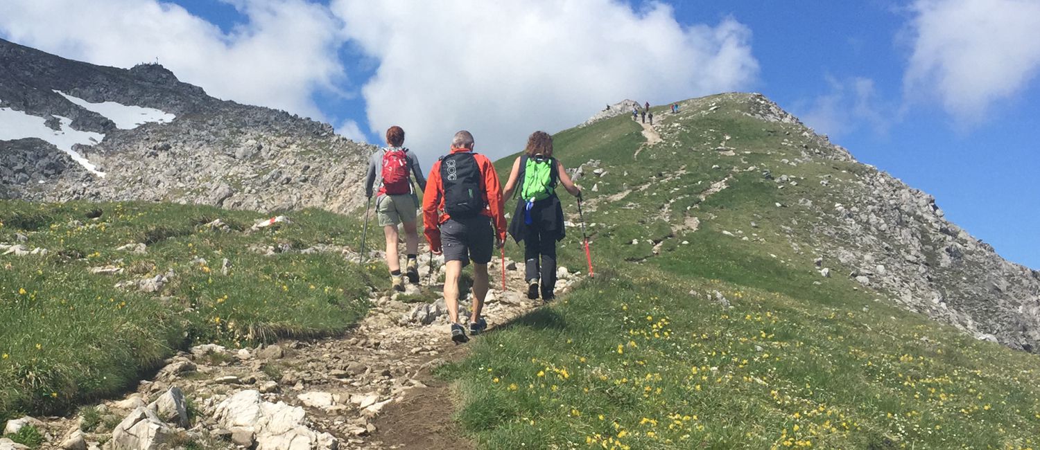 Outdoorbekleidung - Wandern Outdoor Trekking - SPORTHUUS - Laufsport ...